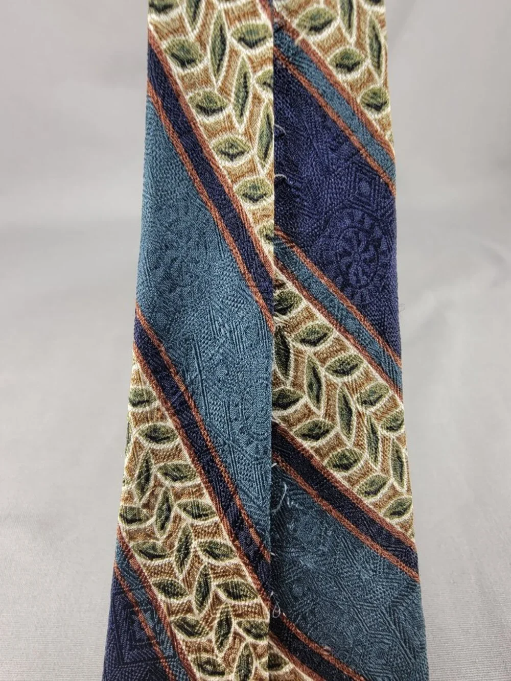 Calvin Klein Silk Necktie Tie Mens Blue Tan Stripe Leaf Geometric USA